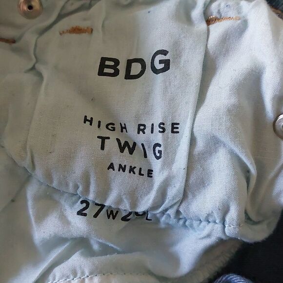 BDG High Rise Twig Jeans - Picture 9 of 13